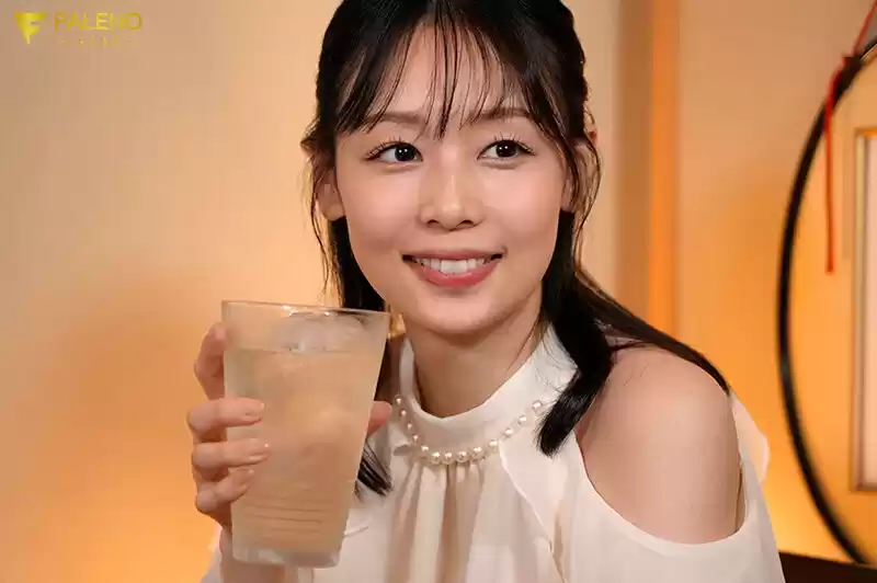 「始発出るまでウチいてもいいよ？」終電後に友達の彼女から甘～いお誘い…部屋着から見えるノーブラ乳首を前にダメだとわかりながらも朝までヤりまくりイチャラブSEX！！ 時田亜美 (1fsdss00976) - 1fsdss00976jp-1