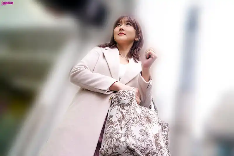 素人妻が一般大学生の自宅にコンドーム1つ渡され一泊一度のゴム姦では満足できず宿泊中2度もガチ中出しを許してしまう騎乗位でじっくり搾りつくす美人妻 きょうこさん 38歳 (1hawa00328) - 1hawa00328jp-1