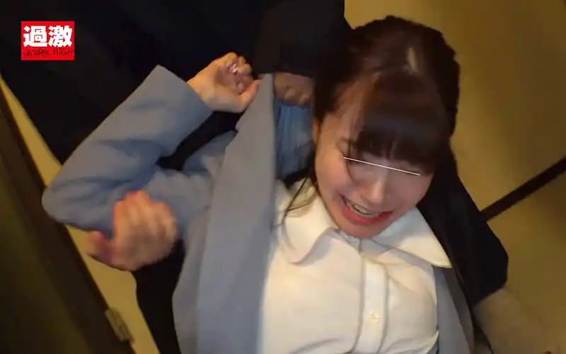 SNS監視追跡 自撮り女子の上げた写真から自宅を特定し押し入り種付け (1nhdtb00948) - 1nhdtb00948jp-3