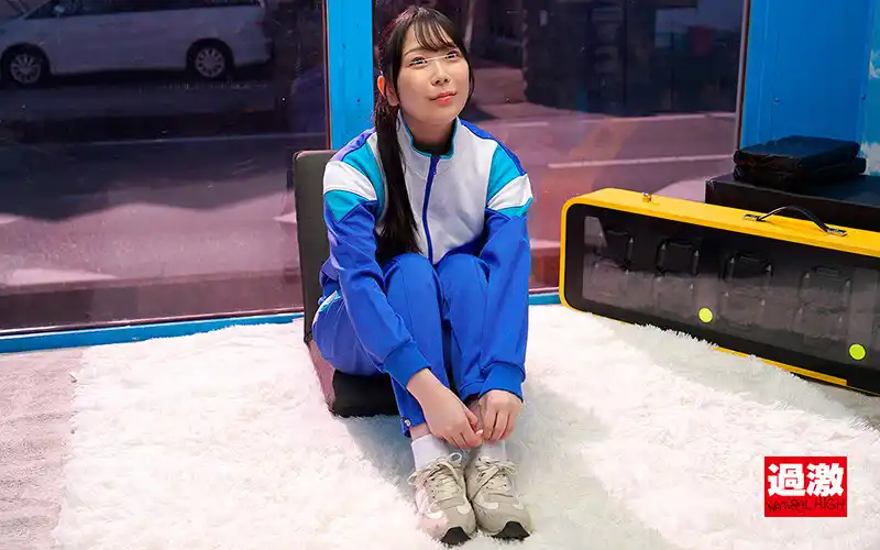【バドミントン部せいらちゃん】失禁マジックミラー号 股間直押し！スクワット‘電マ’カウンターで目指せ100プッシュ！快感に我慢できずガニ股でお漏らしイキしてしまう部活帰り女子○生 (1nhdtb95401) - 1nhdtb95401jp-2