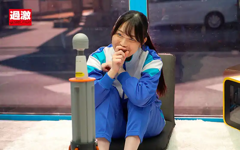 【バドミントン部せいらちゃん】失禁マジックミラー号 股間直押し！スクワット‘電マ’カウンターで目指せ100プッシュ！快感に我慢できずガニ股でお漏らしイキしてしまう部活帰り女子○生 (1nhdtb95401) - 1nhdtb95401jp-4