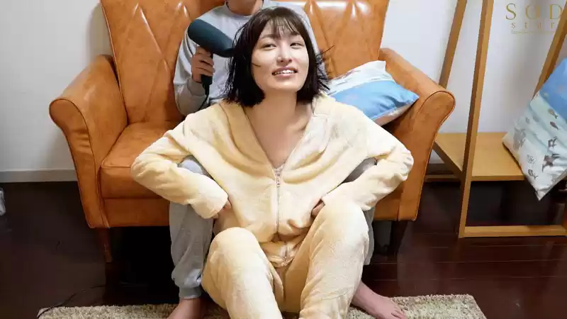 正月休みで帰省中の外資系金融マン兄と地元のケータイショップで販売員をしている妹 リビングに両親がいるのに風呂場でこっそりぬるパコ密会 綾瀬天 (1start00233) - 1start00233jp-8