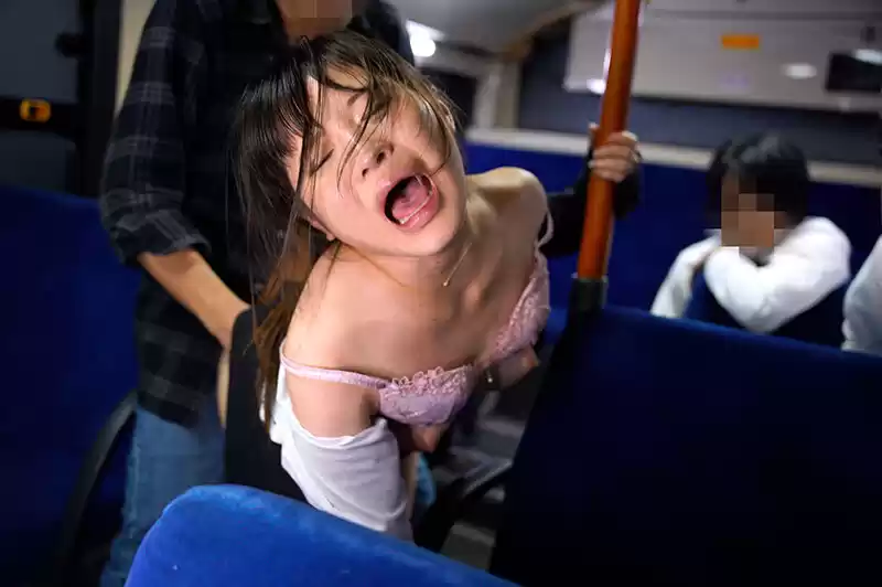 深夜急行バス・疲れ果てて眠った残業OLを車中夜●い 終点までデカチンを長時間挿入ガクイキした瞬間ミッドナイト激ピス痙攣絶頂中出し (1svdvd00948) - 1svdvd00948jp-13