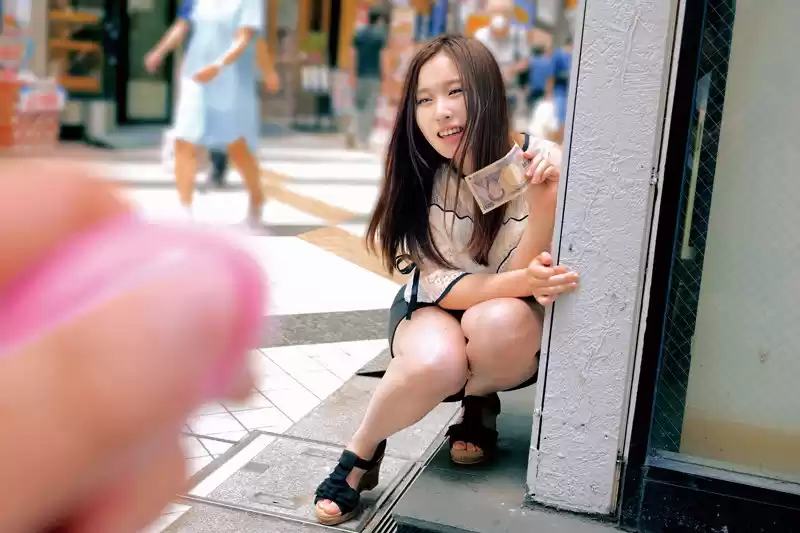 素人美少女とリモコンバイブお散歩3ーNK＆SBY区編ー「もう我慢できません…//」人混みの中ビクビク震えてイキまくってしまう女子たち！人生初の羞恥プレイでまさかのエロスイッチオン！車移動中も大胆カーオナニー！最後は近くのスタジオで心行くまで生セックス！ (h_1324skmj00218) - h_1324skmj00218jp-2