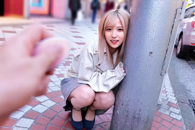 素人美少女とリモコンバイブお散歩 5 ーSBY区編ー「もう我慢できません…//」人混みの中ビクビク震えてイキまくってしまう女子たち！人生初の羞恥プレイでまさかのエロスイッチオン！車移動中も大胆カーオナニー！最後は近くのスタジオで心行くまで生セックス！ (h_1324skmj00283) - h_1324skmj00283jp-1