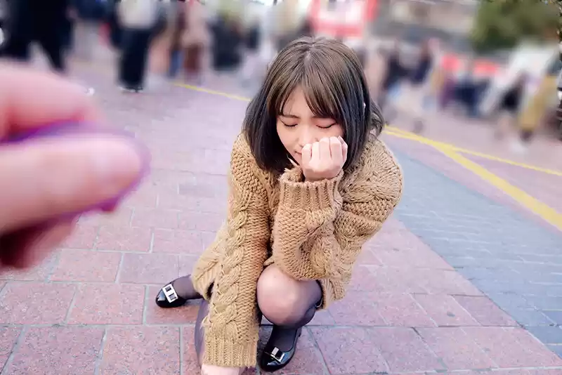 素人美少女とリモコンバイブお散歩 5 ーSBY区編ー「もう我慢できません…//」人混みの中ビクビク震えてイキまくってしまう女子たち！人生初の羞恥プレイでまさかのエロスイッチオン！車移動中も大胆カーオナニー！最後は近くのスタジオで心行くまで生セックス！ (h_1324skmj00283) - h_1324skmj00283jp-3
