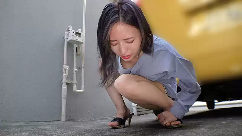 素人美少女とリモコンバイブお散歩SPーディレクターズカット版ー「もう我慢できませ…ンッ…//」大勢の人に見られながらビクビク絶頂する女子たち！人生初の羞恥プレイでまさかのエロスイッチオン！激イキ素人10名300分収録 公衆の面前でイキまくる永久保存版 (h_1324skmj00459) - h_1324skmj00459jp-10