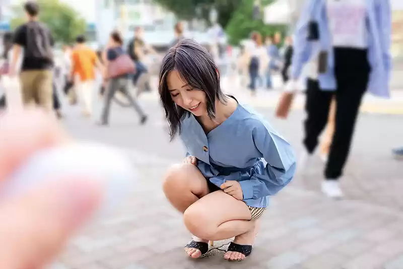 素人美少女とリモコンバイブお散歩SPーディレクターズカット版ー「もう我慢できませ…ンッ…//」大勢の人に見られながらビクビク絶頂する女子たち！人生初の羞恥プレイでまさかのエロスイッチオン！激イキ素人10名300分収録 公衆の面前でイキまくる永久保存版 (h_1324skmj00459) - h_1324skmj00459jp-19