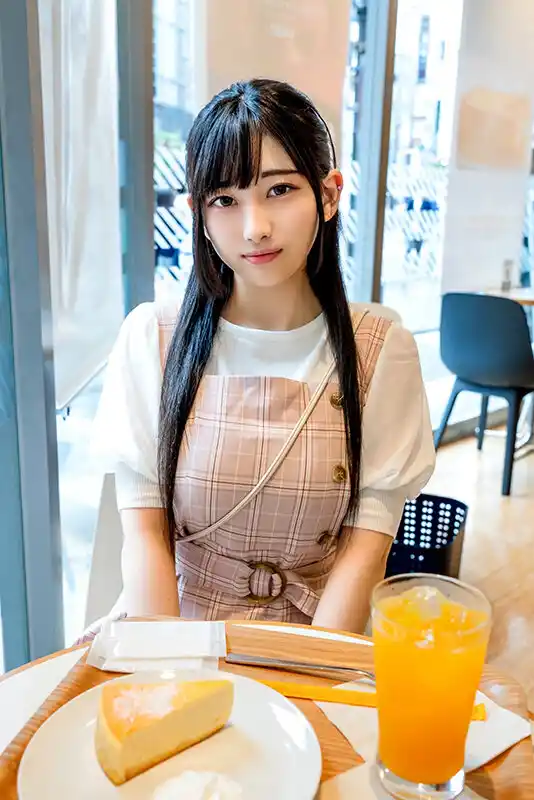 顔出し！素人女子大生！脱いだら天然Gカップ1年生 りおちゃん 純粋19才にもも色ぷっくり乳輪巨乳の逸材！乳ま●こで初パイズリ。膣奥突かれて激イキ痙攣！ (h_1472erofv00288) - h_1472erofv00288jp-1