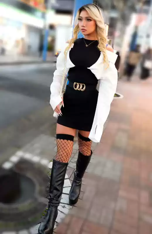 完全昏●-4名- れな・清純文学少女 ルミナ・爆乳日焼けギャル店員 のぞみ・敏感体質学生 あすな・優等生ボーイッシュ 睡眠姦映像 (h_1719smkcx00006) - h_1719smkcx00006jp-1