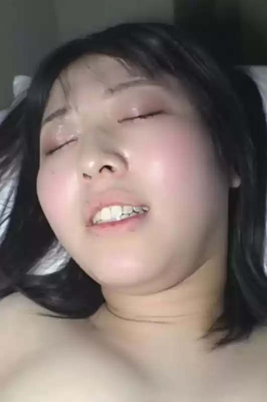 「奥気持ちいぃ…！」ほどよい柔らかムッチリ恵体の人妻を抱く(h_1825tssr02712)