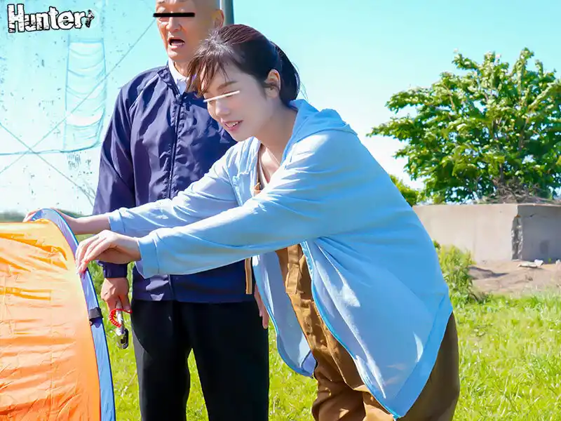 ソロキャン女子は、キャンプ場で目があった男のチ○ポを物色！男に助けを求めては逆ナンしてテントに忍び込んで即FUCKを求める！ (huntc00280) - huntc00280jp-3