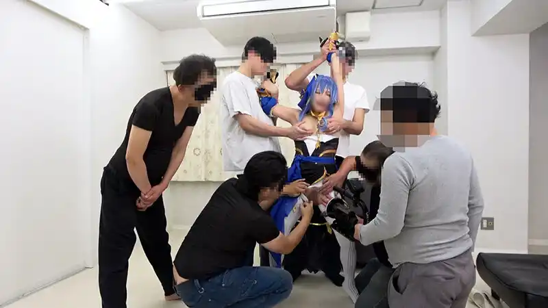 6P大乱交SEX ミニマム140cm台コンカフェ人気No，1美少女レイヤー 大嫌いな醜悪中年カメコ集団にドM本性見破られ【無限膣ボコ痙攣アへ顔絶頂トランス】妊娠中出し便女に転落した壮絶人格矯正ドキュメント2本立てSP (ncyf00033) - ncyf00033jp-3